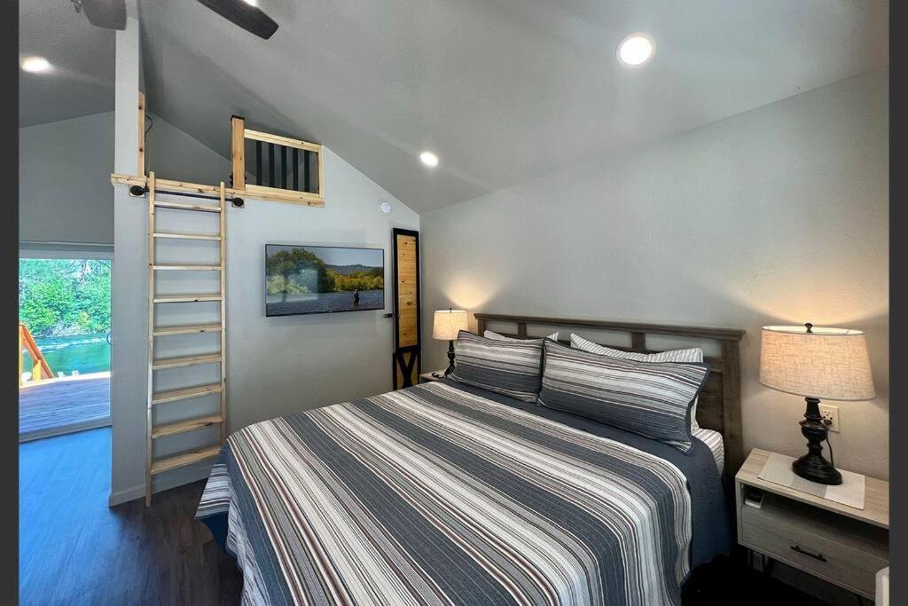 Loft Cabin 2 - Rogue River Resort Грант-Пасс Экстерьер фото